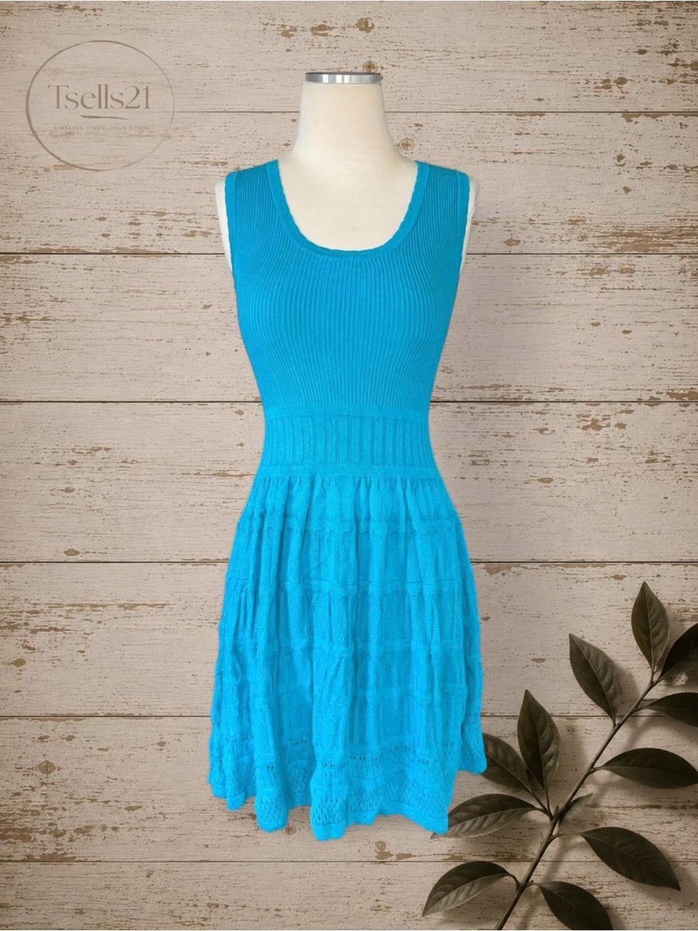 NWOT Wenrine Turquoise Blue Ribbed Knit Flare Mini Dress - Size M
